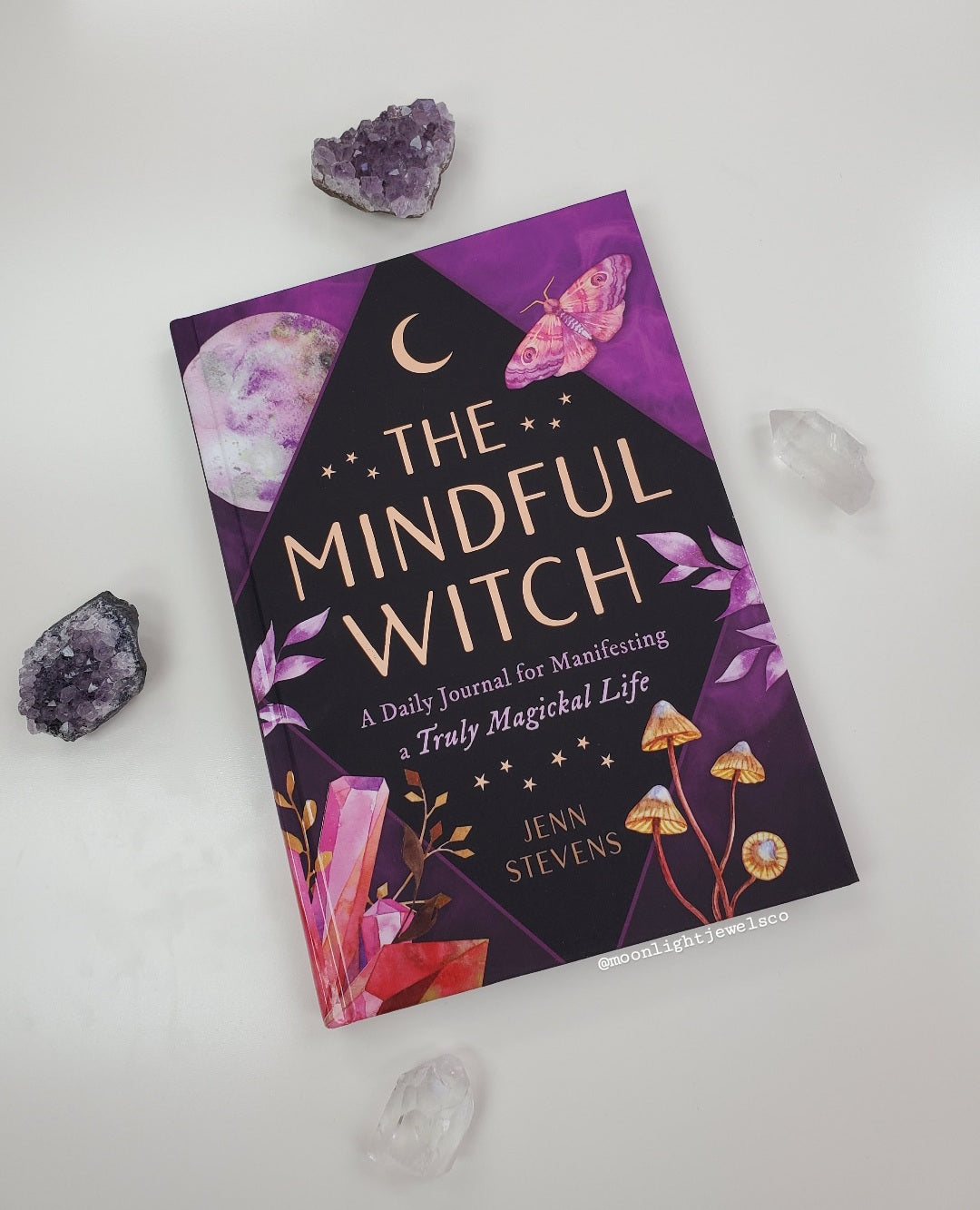Mindful Witch - A Daily Journal for Manifesting a Truly Magickal Life
