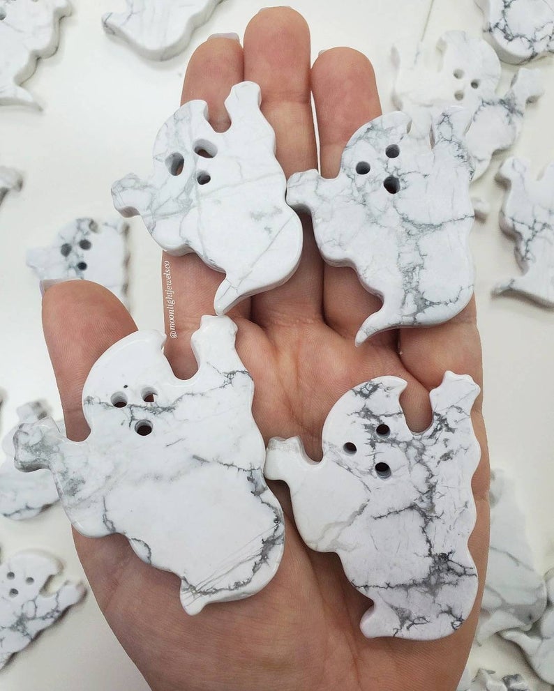 Howlite Ghost | choose your size