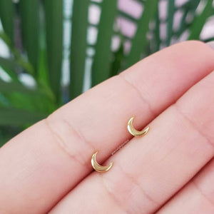 Dainty Crescent Moon Studs | Fine Jewelry Collection